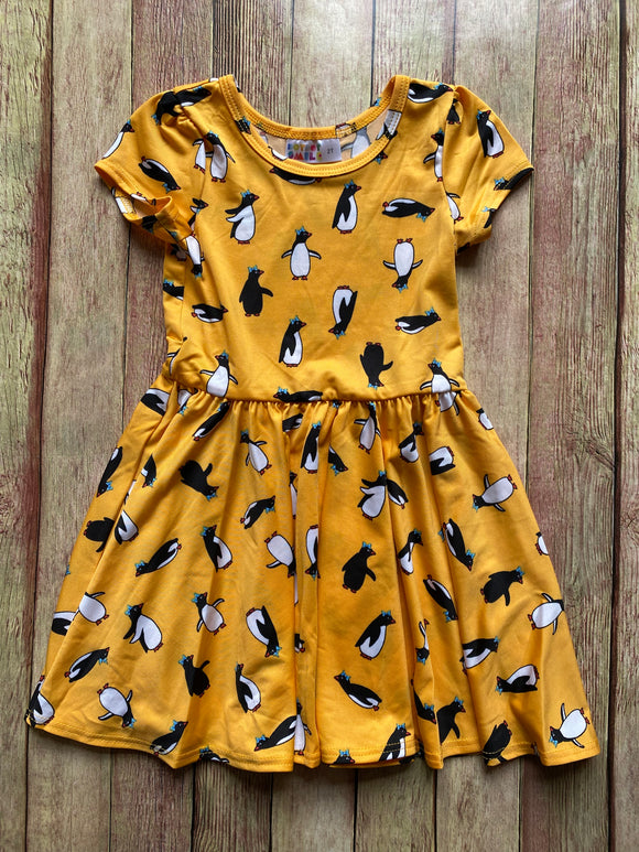 NWT DotDot Smile Penguin Caps Dress, 2T