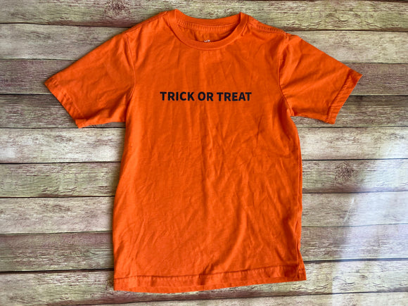 Trick or Treat Halloween Tee, S(6-7)