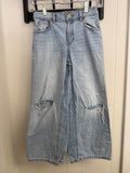 Art Class Light Blue Distressed Knee Jeans, 8
