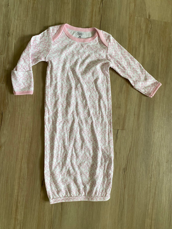 Luvable Friends Heart Print Sleep Gown, SM (0-6M)