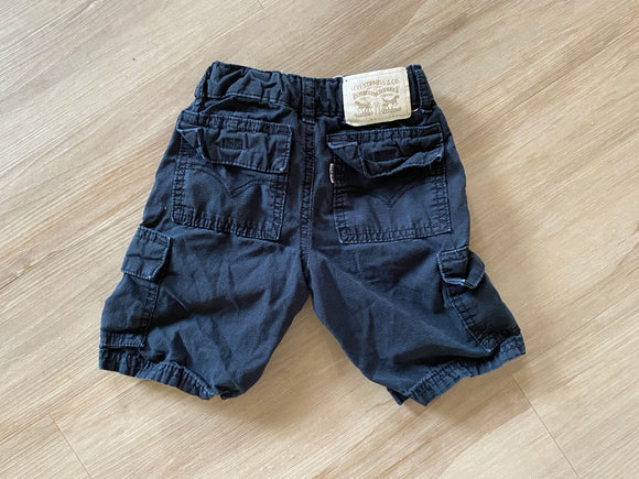 Black Levi's Cargo Shorts, 4 Reg