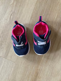 Wonder Nation Navy/Pink Sneakers, Baby 3