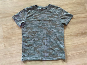 Cat & Jack Camo Tee, M(8/10)