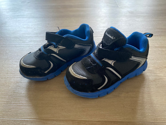 Garanimals Black/Blue Sneakers, 6 Toddler