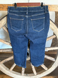 St. John's Bay, Blue Jean Capri, button/Zipper front, Size 8 Petite
