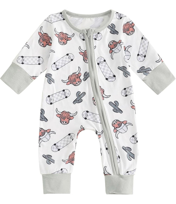New Boutique Skateboard Highland Cow Romper, 3-6M